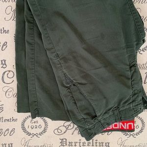 Green under armour golf pants